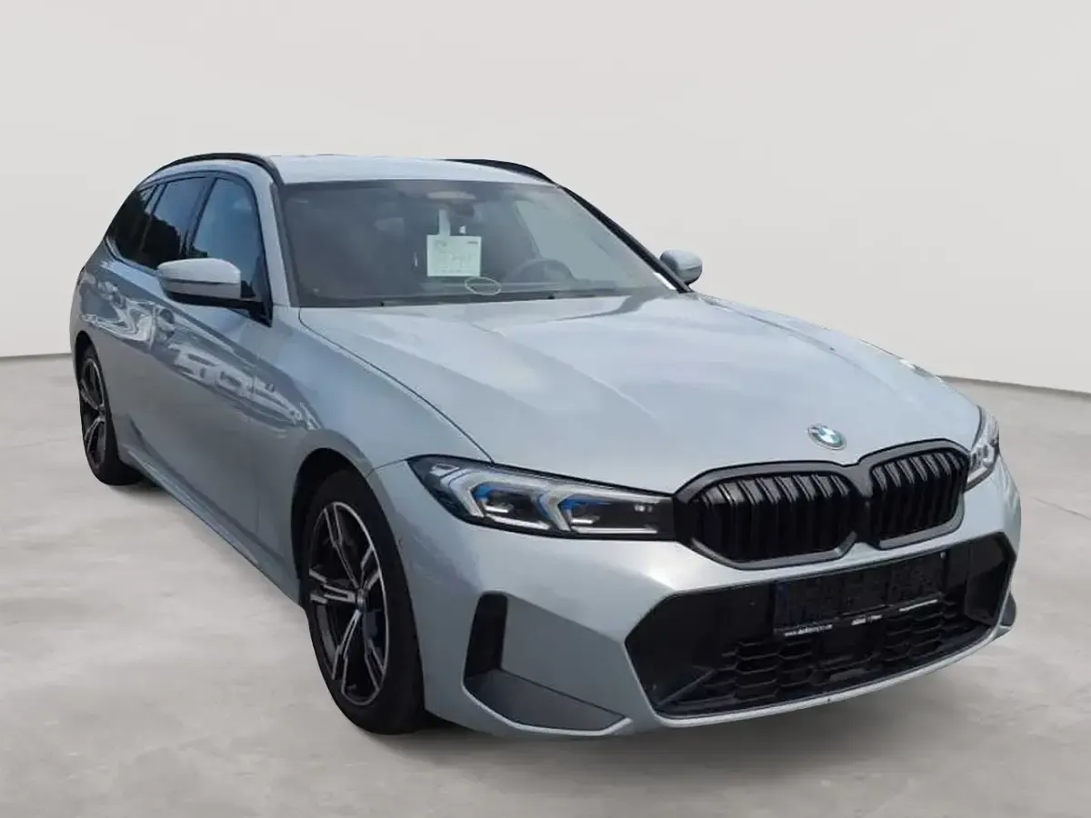 Gebraucht BMW 320 M Sport 190 PS (139 kW) 2023 Kombi