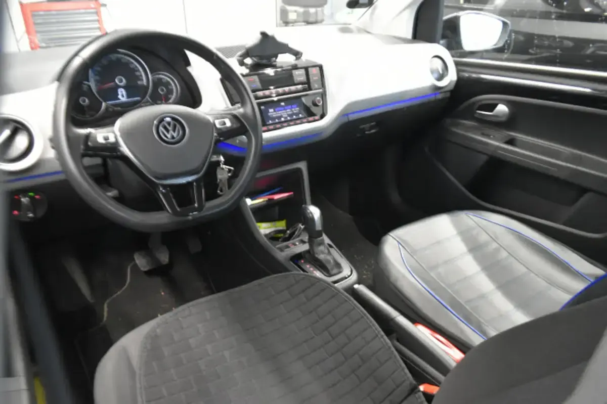 Gebraucht VW e-up! Style 61 kW (83 PS) 2022 Kleinwagen