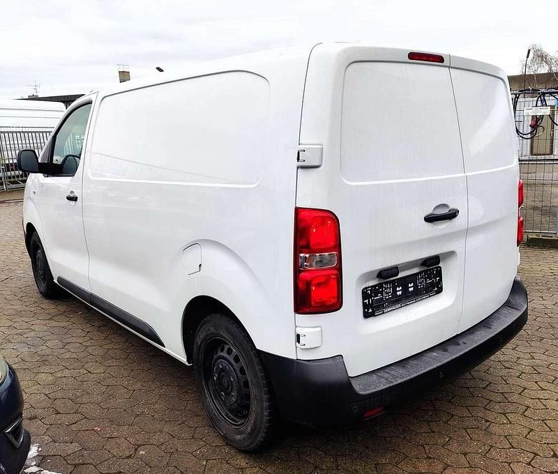 Gebraucht Peugeot Expert 120 PS (88 kW) 2023 Weiß Van