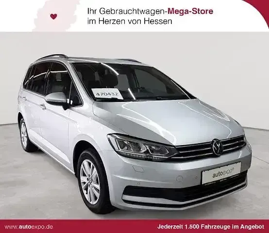 Gebraucht VW Touran Comfortline 150 PS (110 kW) 2021 Van / Kleinbus