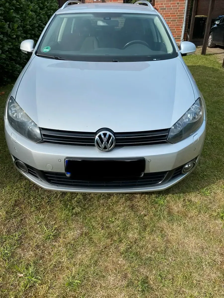 Gebraucht VW Golf VI 140 PS (102 kW) 2011 Silber Kleinwagen