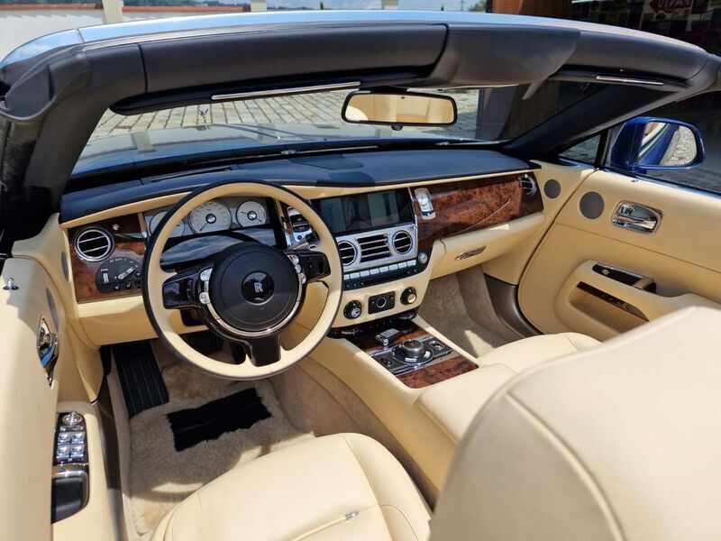 Gebraucht Rolls Royce Dawn 571 PS (419 kW) 2016 Blau Cabrio
