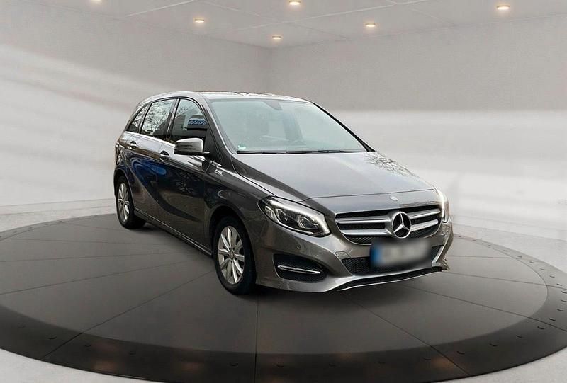 Gebraucht Mercedes B200 136 PS (100 kW) 2015 Grau Van / Kleinbus