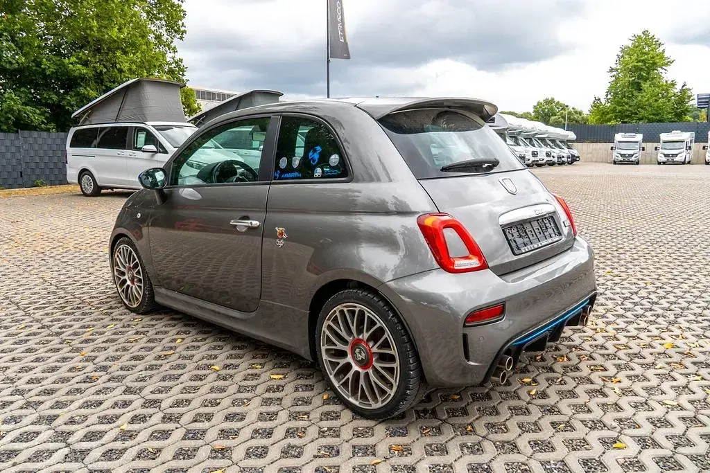 Gebraucht Abarth 595 165 PS (121 kW) 2023 Grau Kleinwagen
