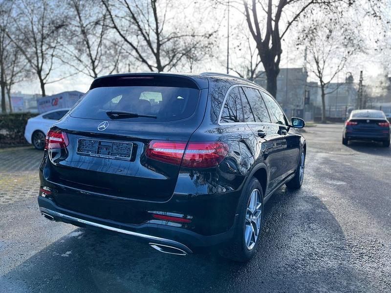 Gebraucht Mercedes GLC250 211 PS (155 kW) 2016 Schwarz SUV