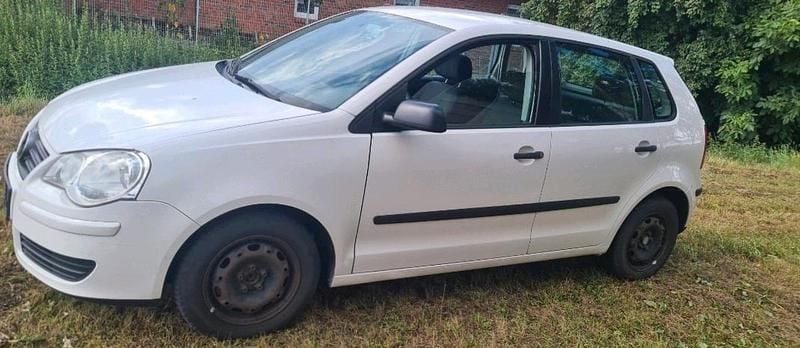 Weiß Gebraucht 2002 VW Polo Kleinwagen | 1.500 € - Bild 1/4