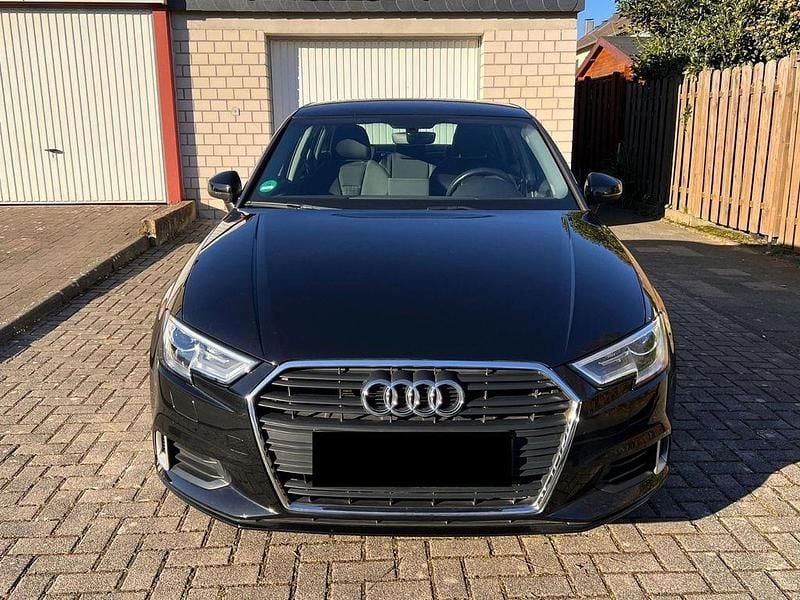 Gebraucht Audi A3 Design 150 PS (110 kW) 2020 Schwarz Limousine
