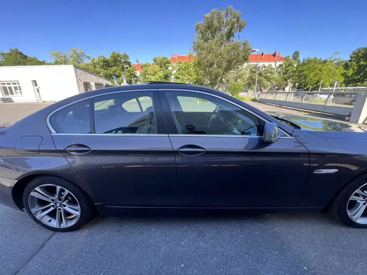 Gebraucht BMW 520 184 PS (135 kW) 2013 Limousine