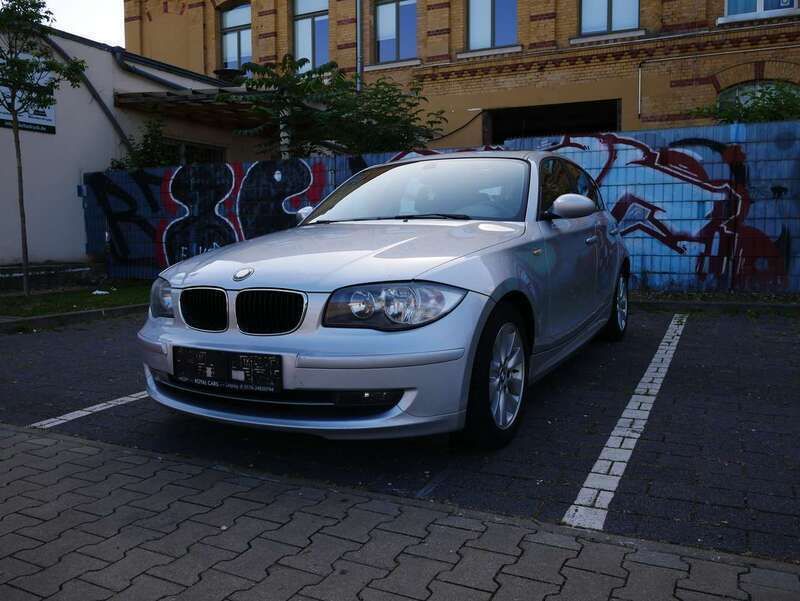 Grau Gebraucht 2007 BMW 120 Kleinwagen | 5.350 € (Fairer Preis) - Bild 1/4