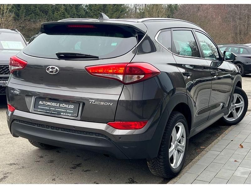 Gebraucht Hyundai Tucson Style 141 PS (103 kW) 2016 Braun SUV