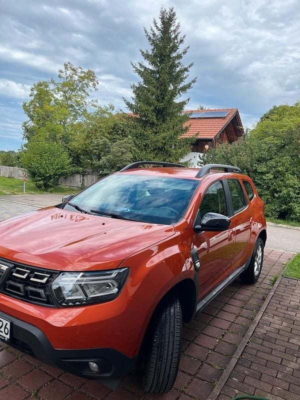 Orange Gebraucht 2021 Dacia Duster SUV | 9.900 € (Superpreis) - Bild 1/4