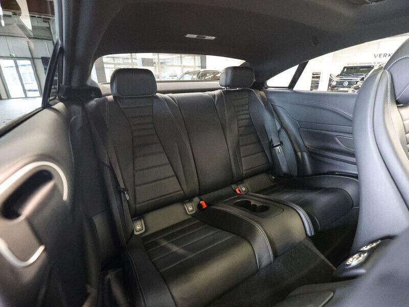 Gebraucht Mercedes E450 AMG 367 PS (269 kW) 2023 Grau / selenitgrau Coupé