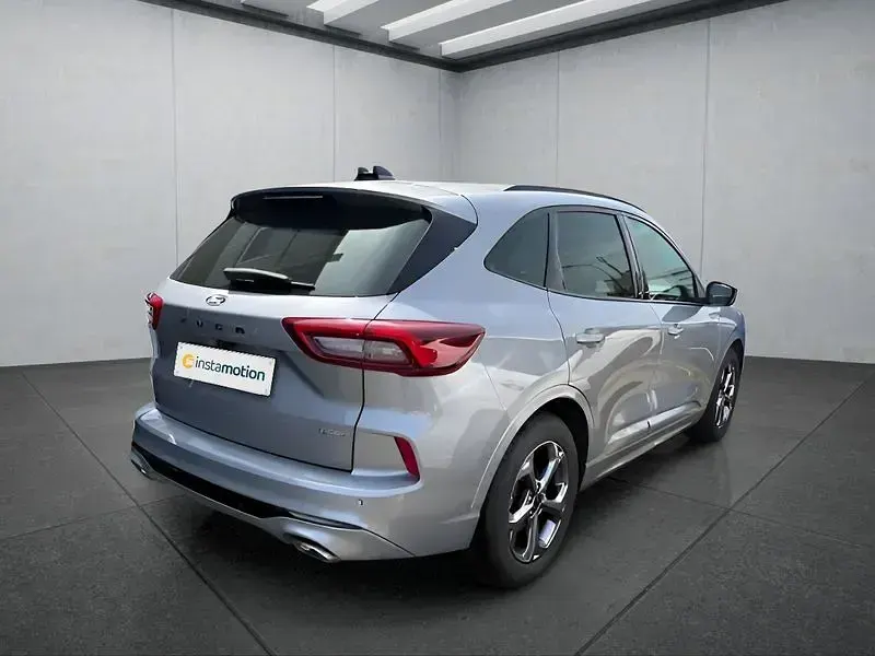 Gebraucht Ford Kuga 190 PS (139 kW) 2025 Silber SUV