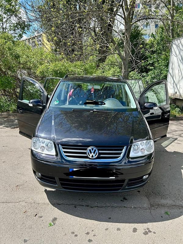 Gebraucht VW Touran 140 PS (102 kW) 2007 Schwarz Van / Kleinbus