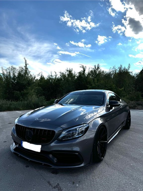 Grau Gebraucht 2021 Mercedes C63S AMG AMG Coupé | 73.000 € (Fairer Preis) - Bild 1/4