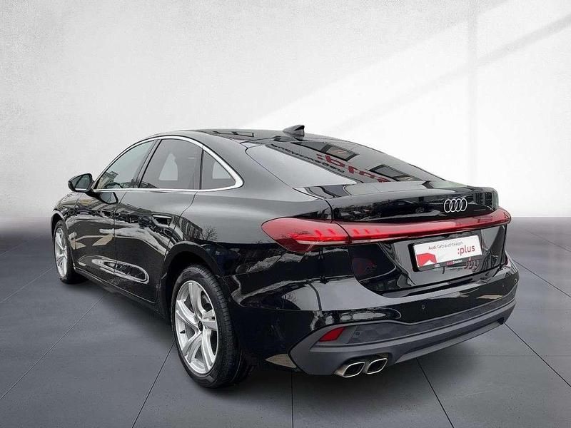 Second-hand Audi A5 Performance 204 CP (150 kW) 2025 Negru Berlinǎ