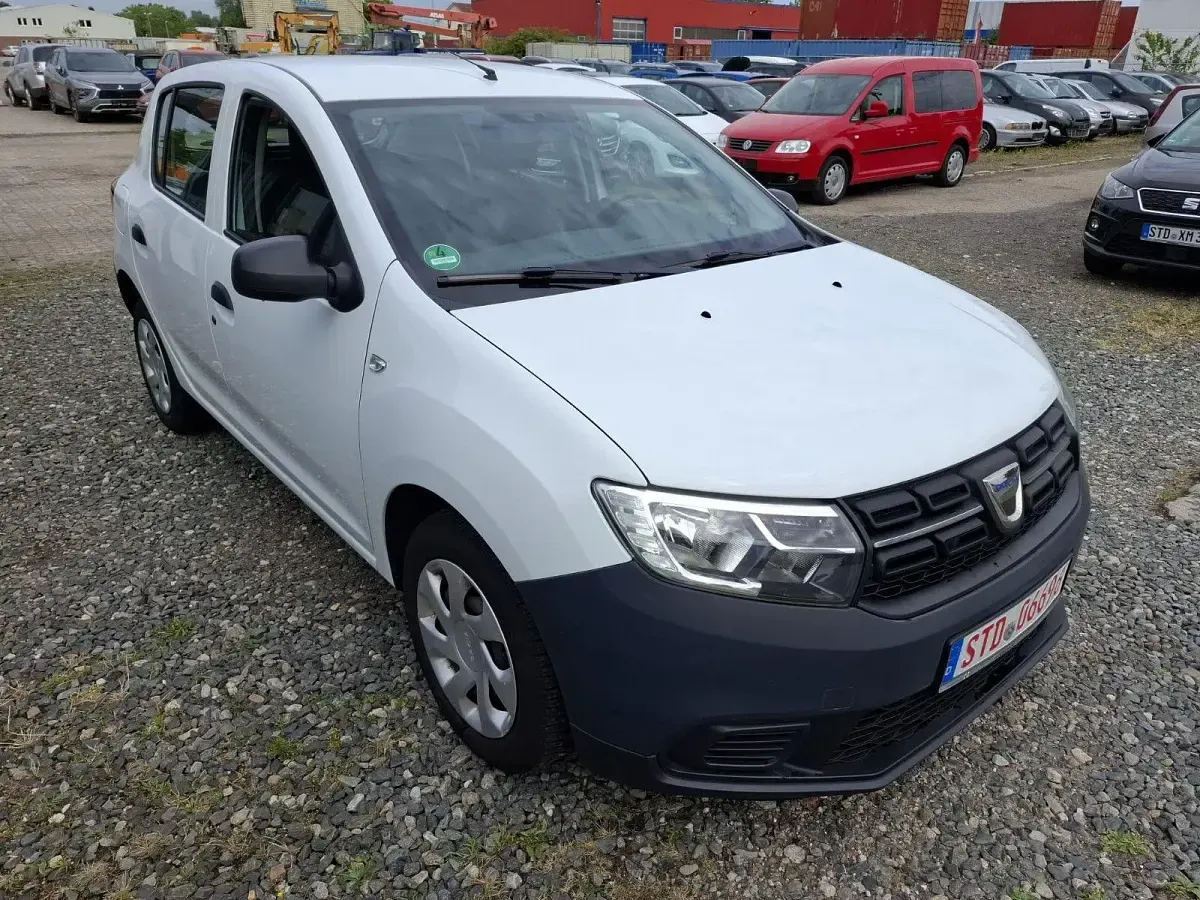 Gebraucht Dacia Sandero Acces 73 PS (53 kW) 2018 Weiß Limousine
