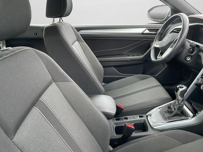 Gebraucht VW T-Roc Style 110 PS (80 kW) 2023 Pure white schwarz SUV