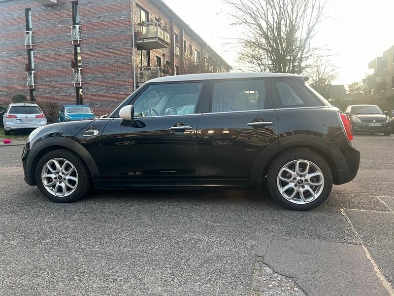 Gebraucht Mini Cooper Chili 136 PS (100 kW) 2017 Schwarz Kleinwagen