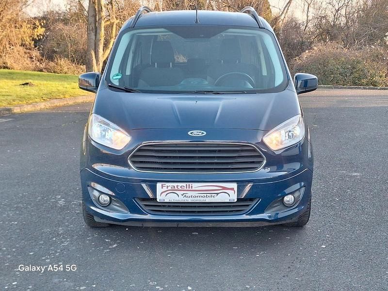 Gebraucht Ford Tourneo Courier 101 PS (74 kW) 2017 Blau Van / Kleinbus