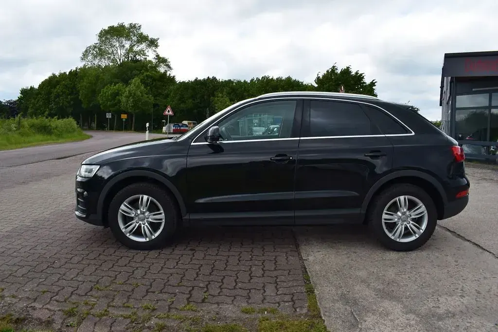 Gebraucht Audi Q3 Sport 150 PS (110 kW) 2015 Schwarz SUV