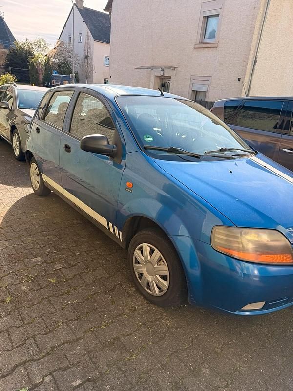Używany Chevrolet Kalos 83 KM (61 kW) 2004 Niebieski Hatchback
