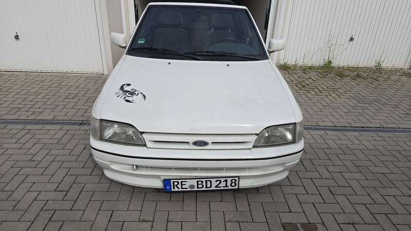 Weiß Gebraucht 1993 Ford Escort Cabriolet Cabrio | 1.500 € - Bild 1/4