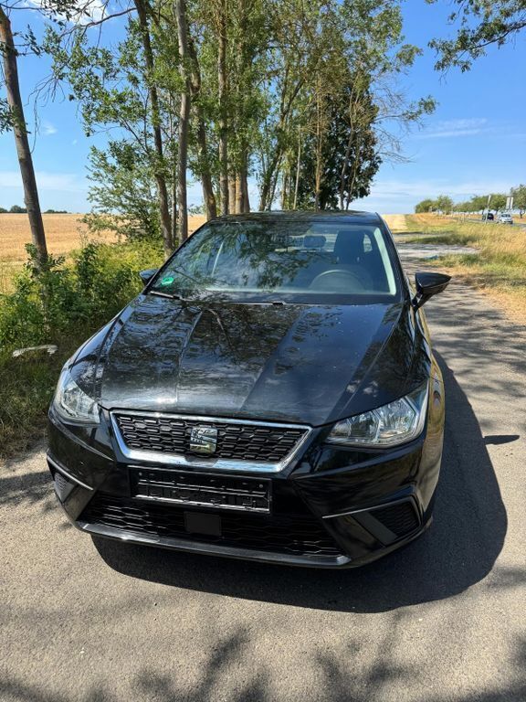 Schwarz Gebraucht 2017 Seat Ibiza Style Limousine | 9.700 € (Superpreis) - Bild 1/4
