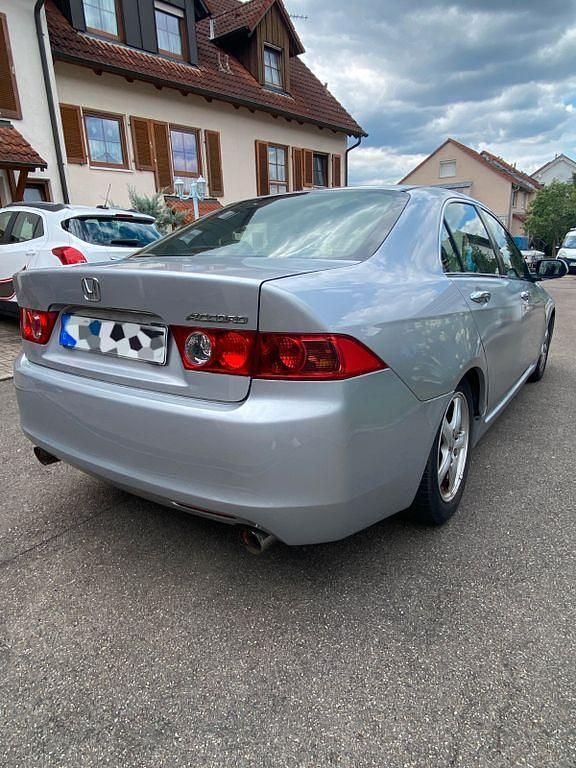 Silber Gebraucht 2003 Honda Accord Executive Limousine | 7.500 € - Bild 1/4