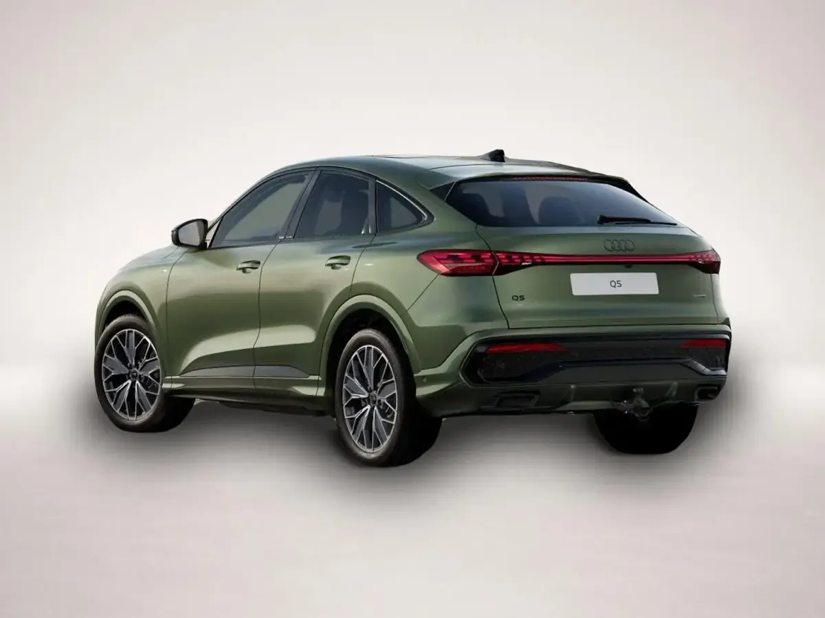 Gebraucht Audi Q5 Ambiente 204 PS (150 kW) 2026 Manufacturer SUV