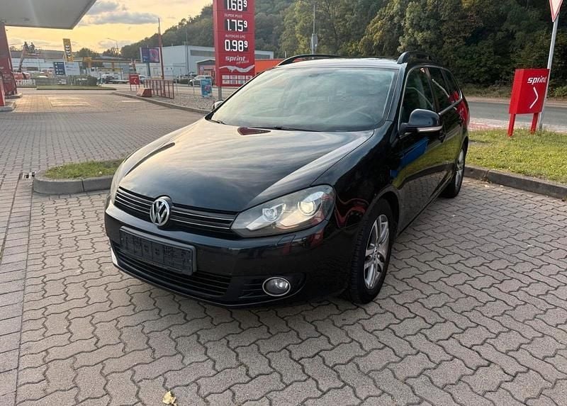 Schwarz Gebraucht 2010 VW Golf Kombi | 2.300 € (Guter Preis) - Bild 1/4
