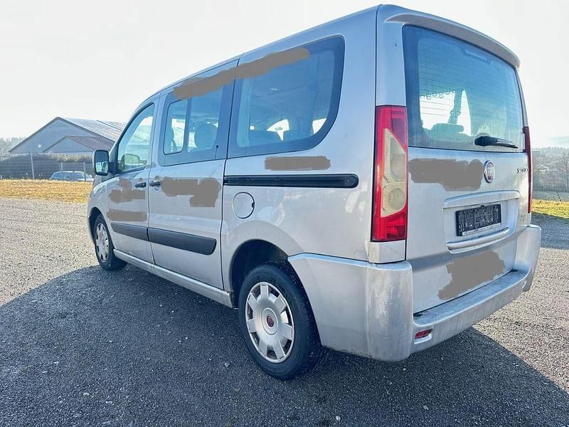 Gebraucht Fiat Scudo Family 128 PS (94 kW) 2013 Silber Van