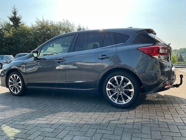 Gebraucht Subaru Impreza Exclusive+ 114 PS (83 kW) 2023 Grau Limousine