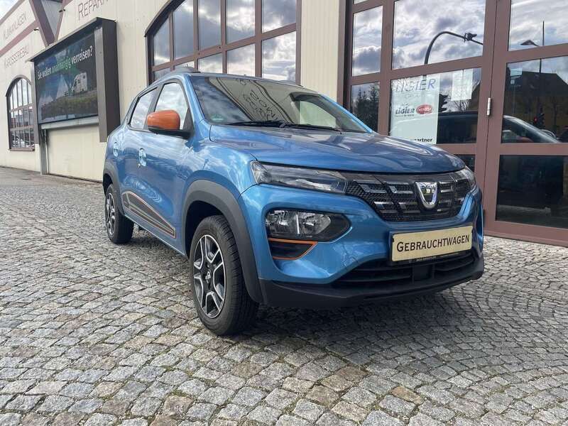 Gebraucht Dacia Spring Comfort Plus 33 kW (45 PS) 2022 Blau (metallic) Kleinwagen