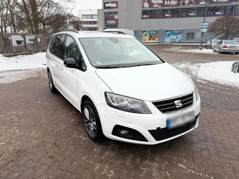 Gebraucht Seat Alhambra 184 PS (135 kW) 2017 Weiß Van / Kleinbus