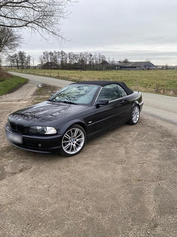 Gebraucht BMW 320 170 PS (125 kW) 2001 Schwarz Cabrio