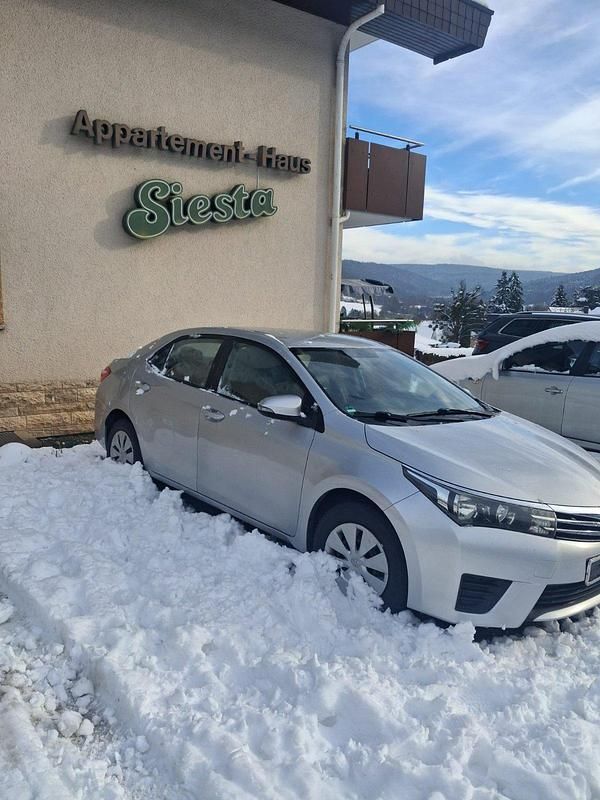 Gebraucht Toyota Corolla 116 PS (85 kW) 2014 Grau Limousine