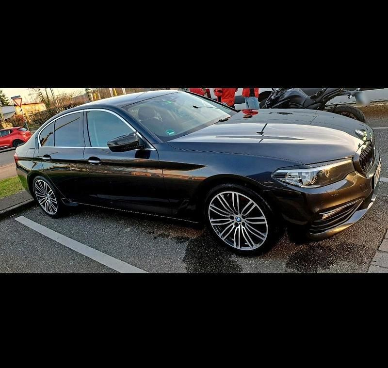 Gebraucht BMW 520 Efficient Dynamics 190 PS (139 kW) 2018 Grau Limousine