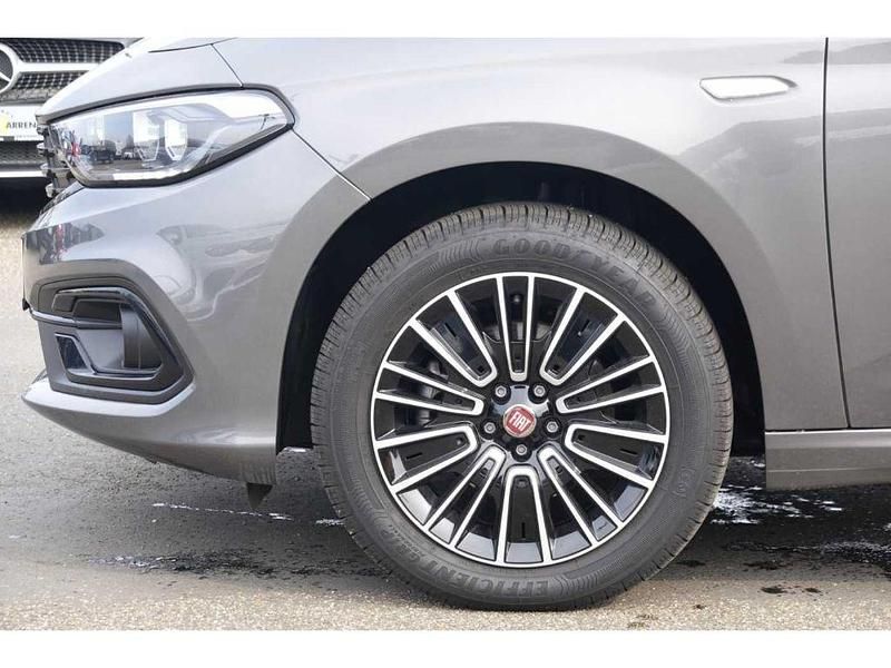 Gebraucht Fiat Tipo Basis 131 PS (96 kW) 2023 Grau Limousine