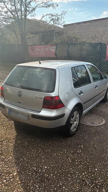Gebraucht VW Golf IV 110 PS (80 kW) 2002 Silber Limousine