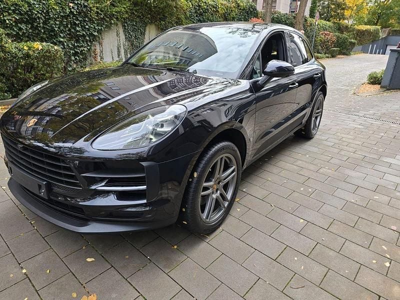 Gebraucht Porsche Macan 245 PS (180 kW) 2020 Schwarz SUV