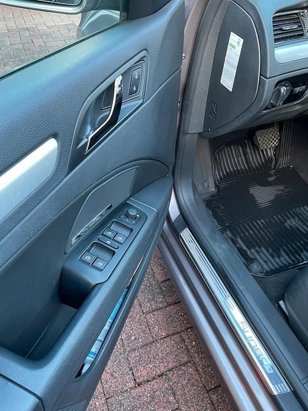 Gebraucht Skoda Superb Elegance 170 PS (125 kW) 2012 Andere farben Kombi