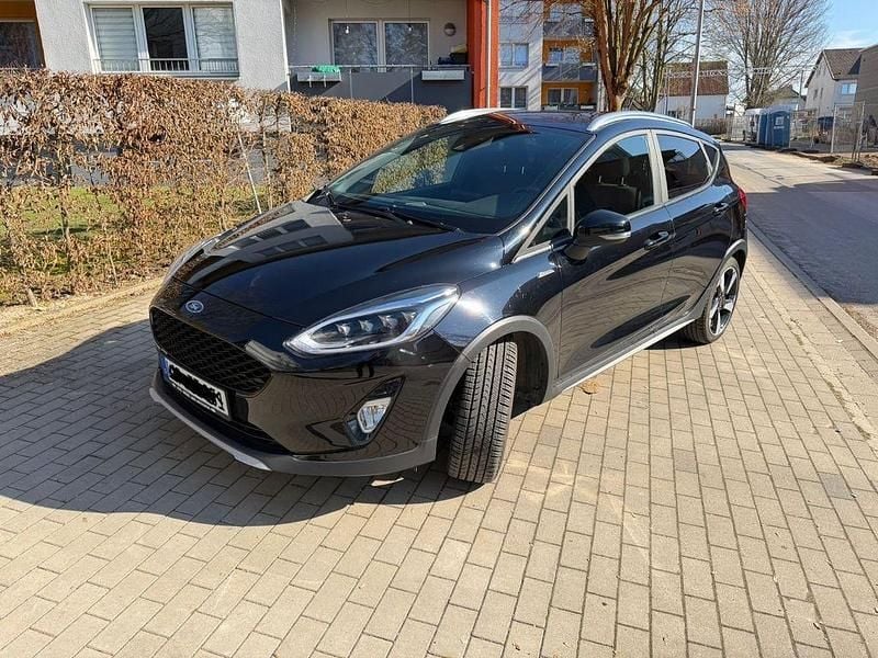 Gebraucht Ford Fiesta Active 125 PS (91 kW) 2018 Schwarz Kleinwagen