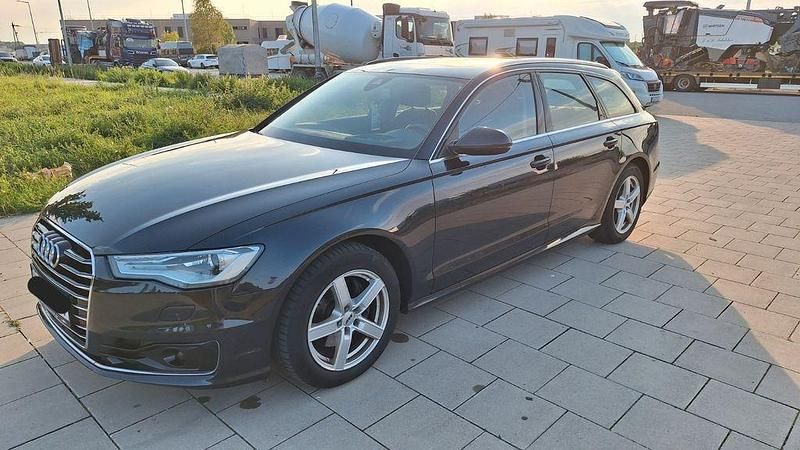 Blau Gebraucht 2016 Audi A6 Kombi | 13.000 € (Guter Preis) - Bild 1/4