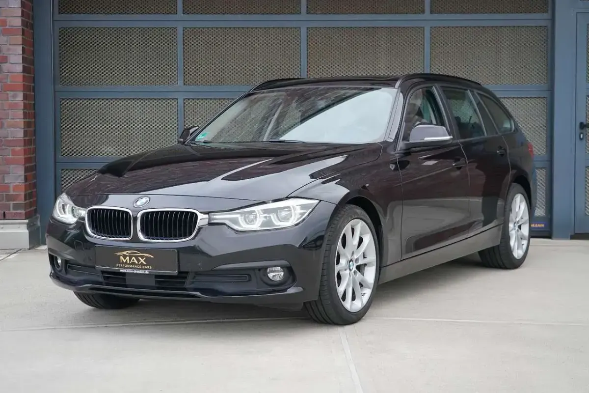 Gebraucht BMW 320 Advantage 190 PS (139 kW) 2015 Schwarz Kombi