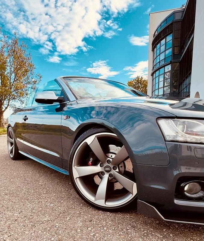 Grau Gebraucht 2010 Audi S5 Cabriolet Cabrio | 19.999 € (Fairer Preis) - Bild 1/4