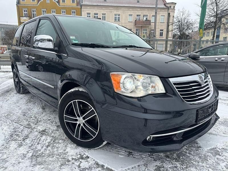 Gebraucht Lancia Voyager Platinum 178 PS (130 kW) 2015 Schwarz Van / Kleinbus