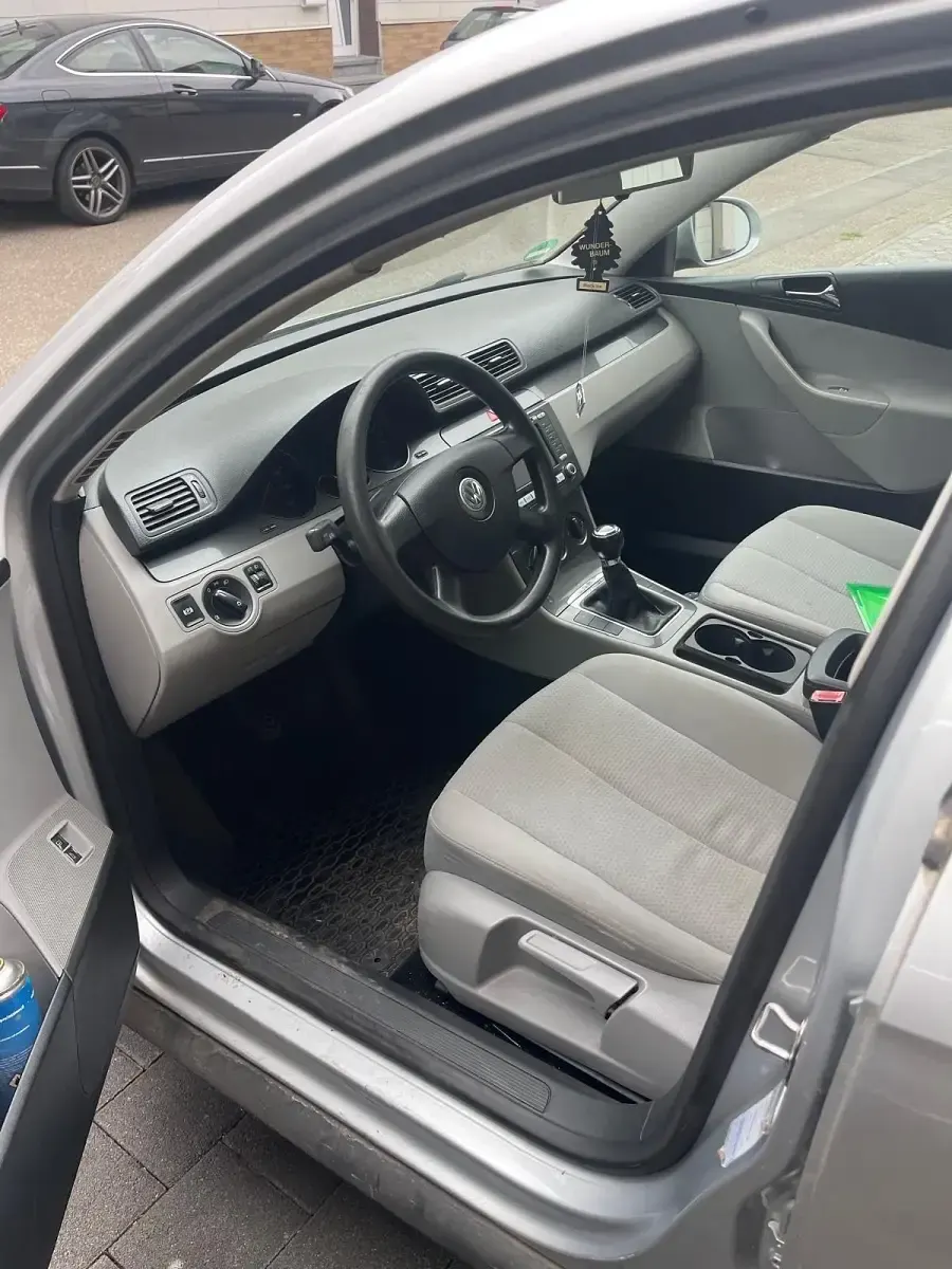 Gebraucht VW Passat 102 PS (75 kW) 2007 Silber Limousine