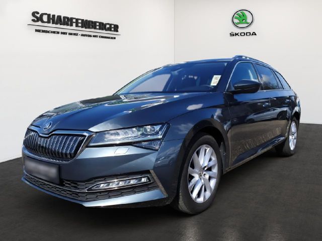 Grau Gebraucht 2020 Skoda Superb Style Kombi | 24.898 € - Bild 1/1