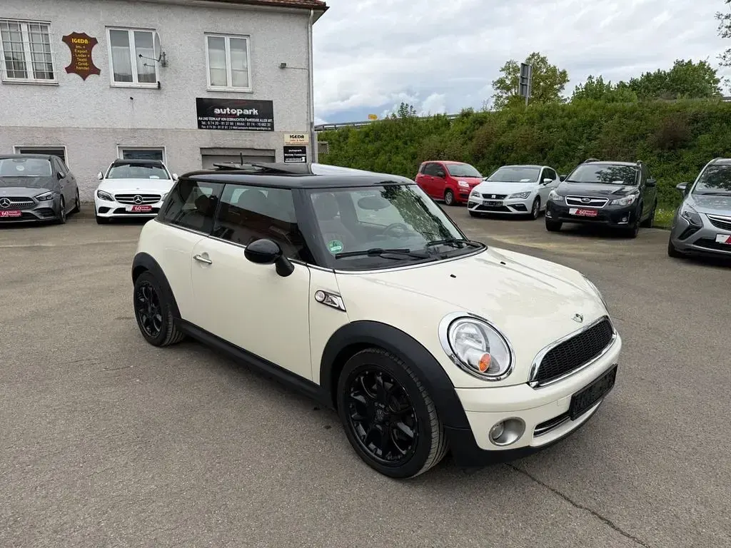 Używany Mini Cooper 120 KM (88 kW) 2008 Biały Hatchback